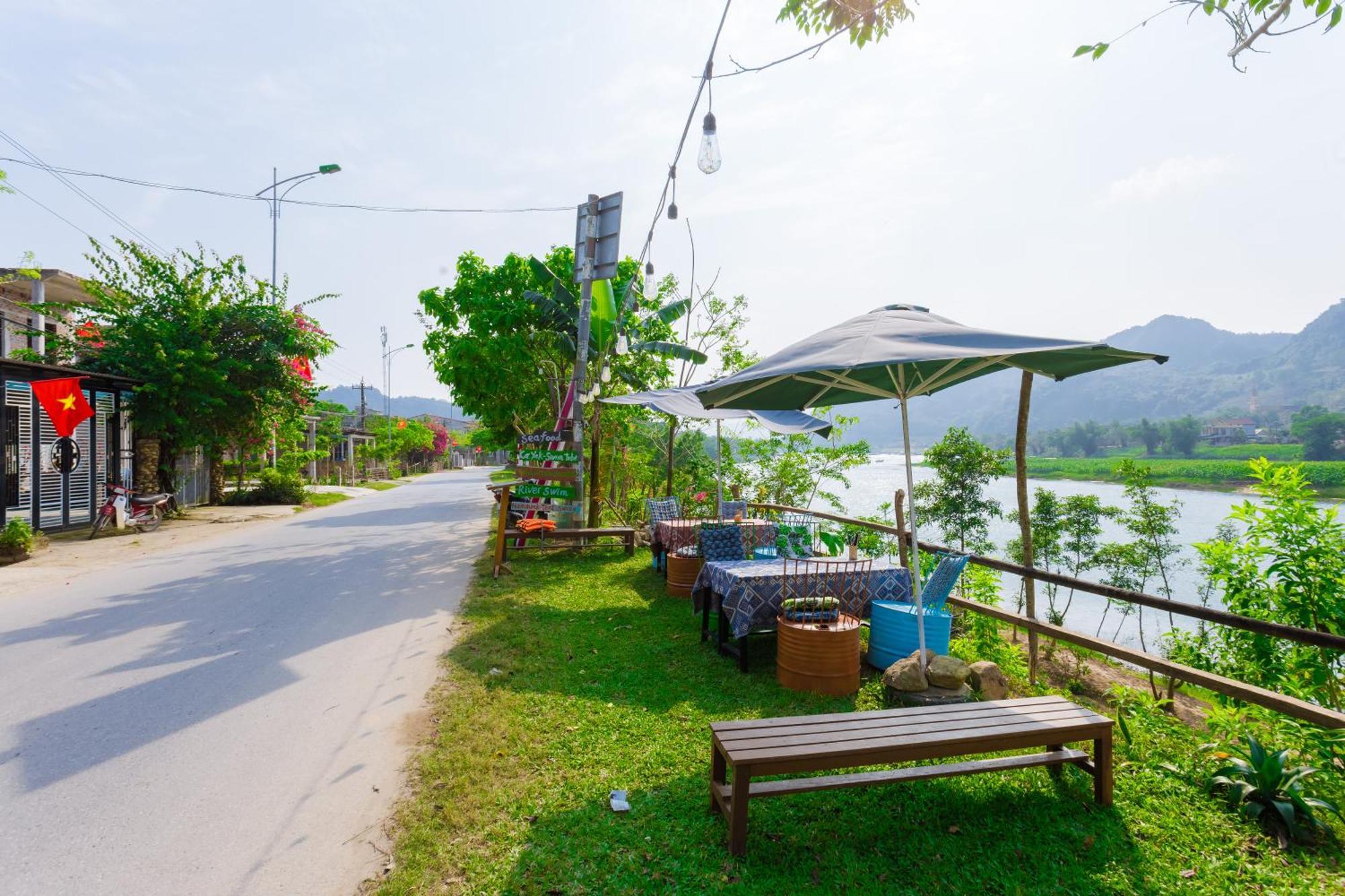 Son River Homestay Фонгня Экстерьер фото