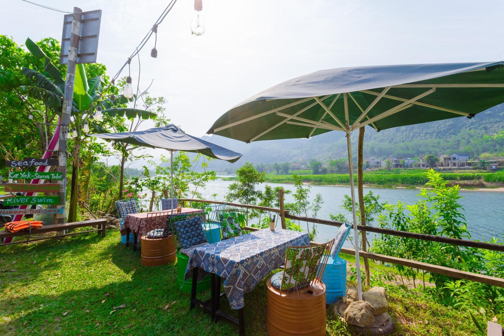 Son River Homestay Фонгня Экстерьер фото