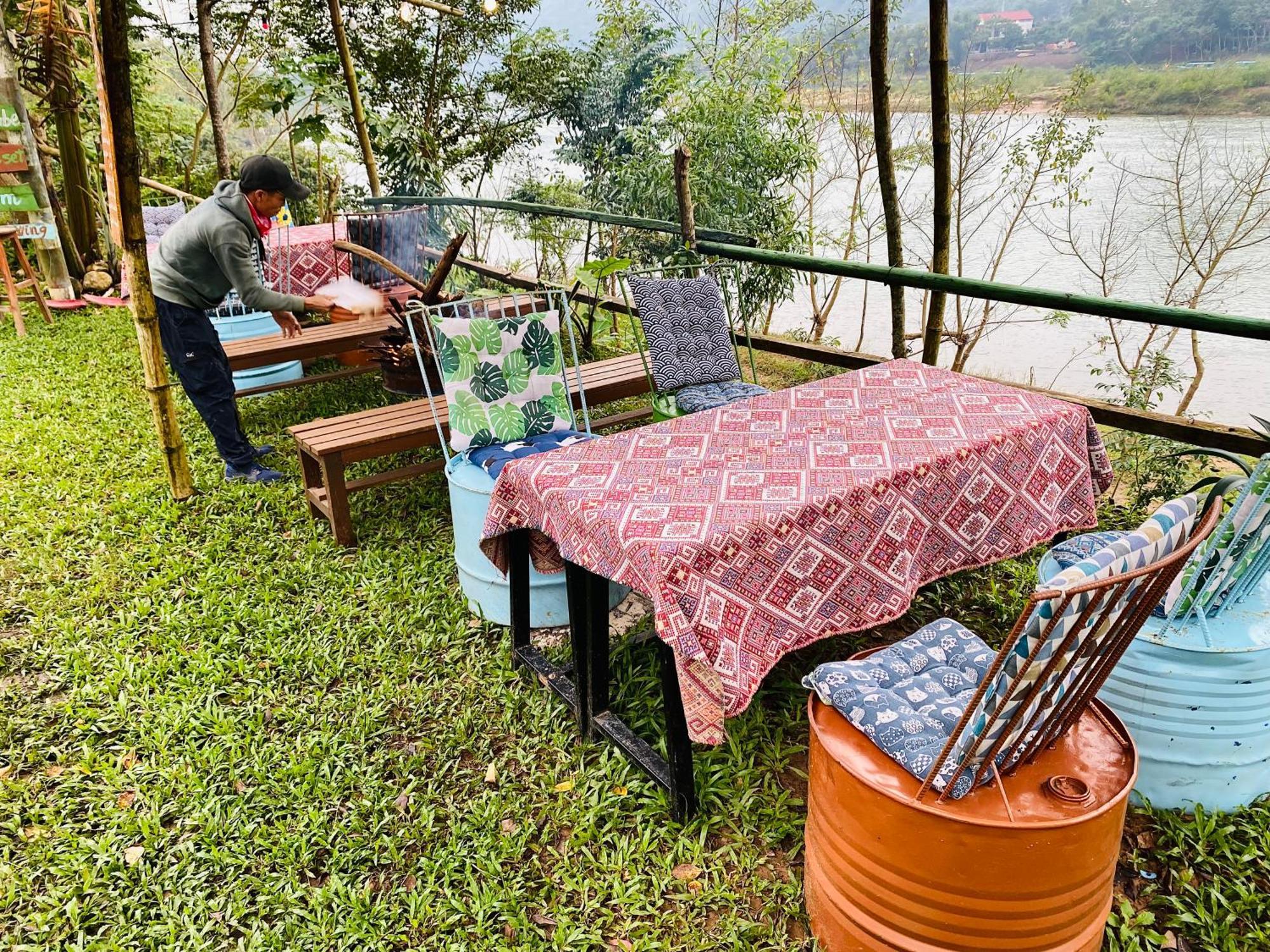 Son River Homestay Фонгня Экстерьер фото